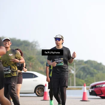 Runner Photo 6589931