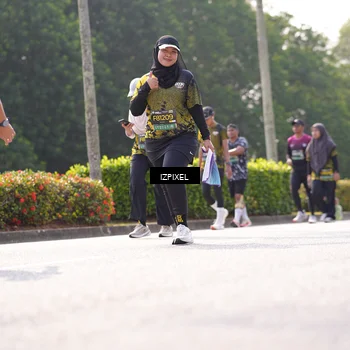 Runner Photo 6589934