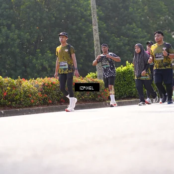 Runner Photo 6590014