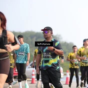 Runner Photo 6590033