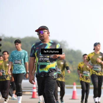 Runner Photo 6590034