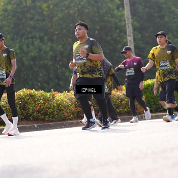 Runner Photo 6590075