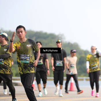 Runner Photo 6590092