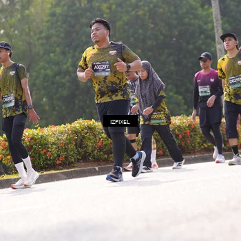 Runner Photo 6590105
