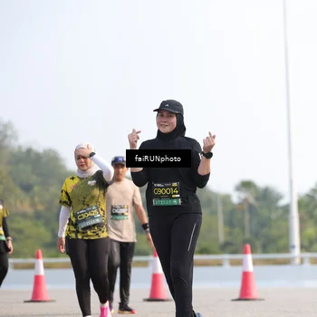 Runner Photo 6590187