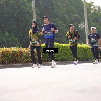 Runner Photo 6590206