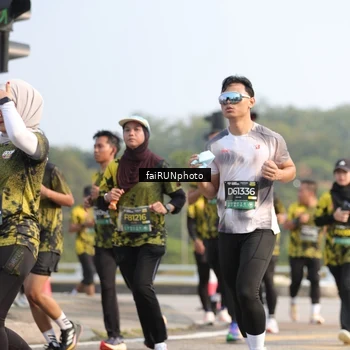 Runner Photo 6590249