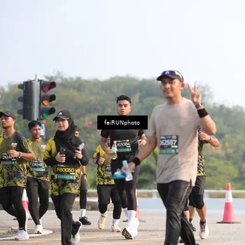 Runner Photo 6590262