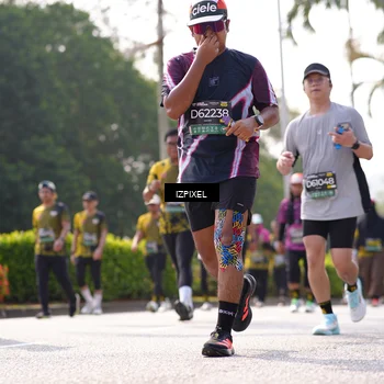 Runner Photo 6590278