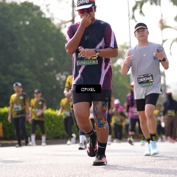Runner Photo 6590281