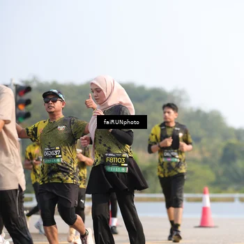 Runner Photo 6590324