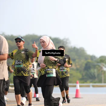 Runner Photo 6590356