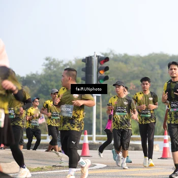 Runner Photo 6590359