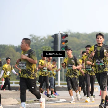Runner Photo 6590379