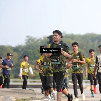 Runner Photo 6590381