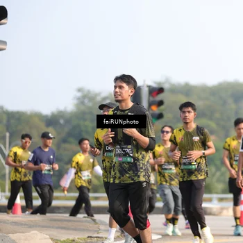 Runner Photo 6590428