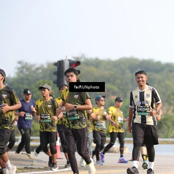 Runner Photo 6590430