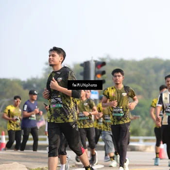Runner Photo 6590436