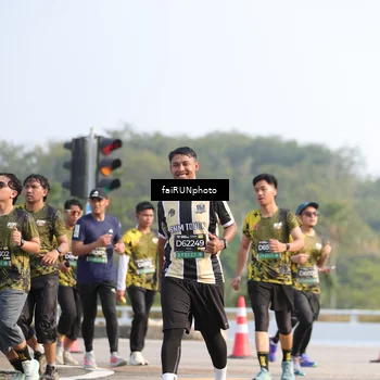 Runner Photo 6590465