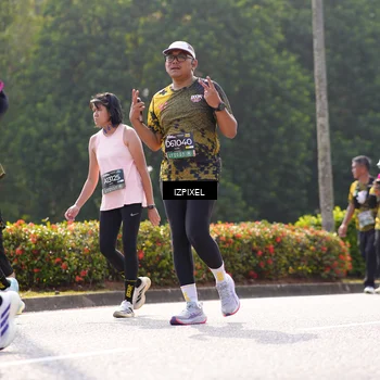 Runner Photo 6590477