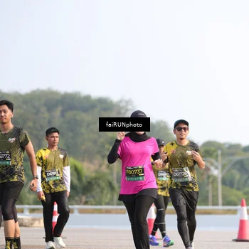 Runner Photo 6590523