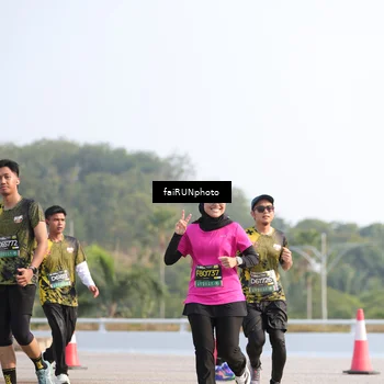 Runner Photo 6590524