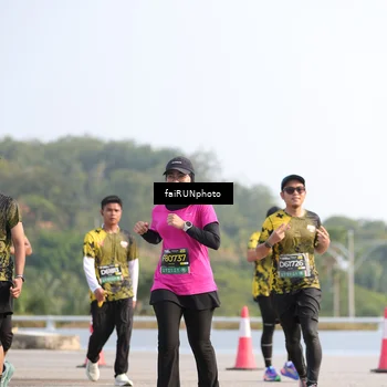 Runner Photo 6590525