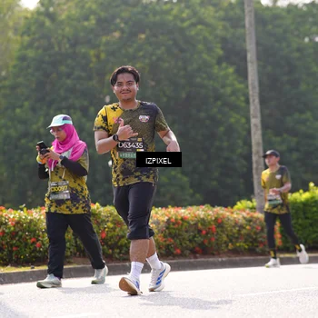 Runner Photo 6590545