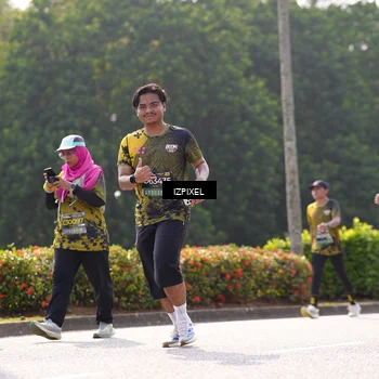 Runner Photo 6590546