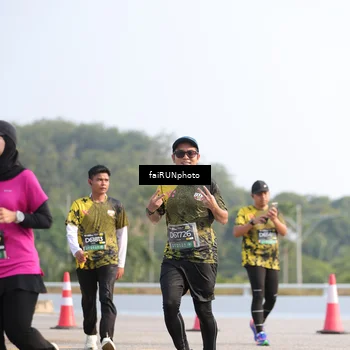 Runner Photo 6590555