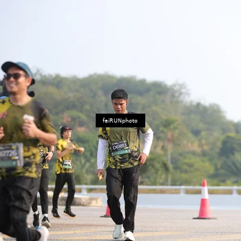 Runner Photo 6590591