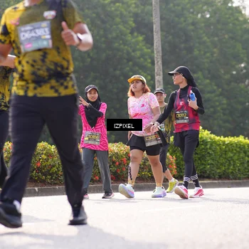 Runner Photo 6590633