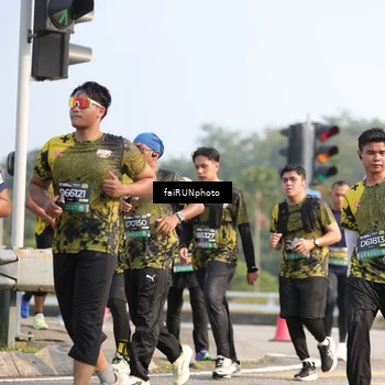 Runner Photo 6590655