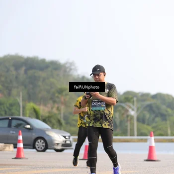 Runner Photo 6590662