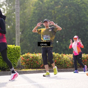 Runner Photo 6590735
