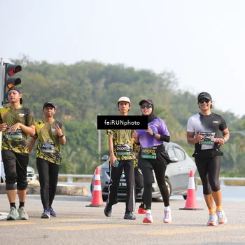 Runner Photo 6590744