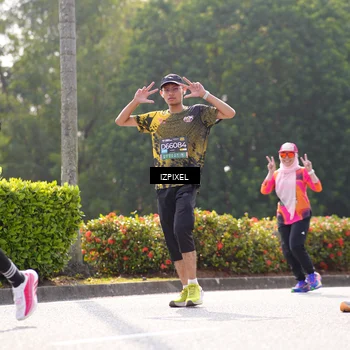 Runner Photo 6590761