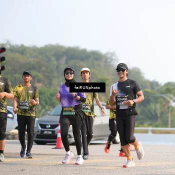 Runner Photo 6590773