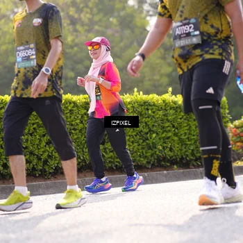 Runner Photo 6590777