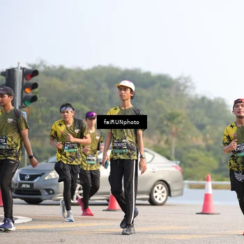 Runner Photo 6590870