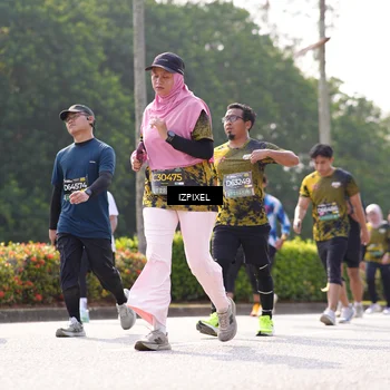Runner Photo 6590886