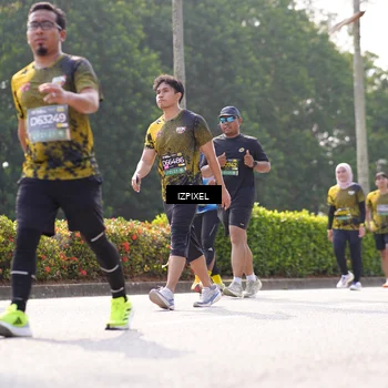 Runner Photo 6590909