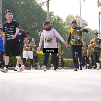 Runner Photo 6591289