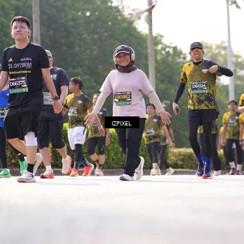 Runner Photo 6591298