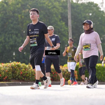 Runner Photo 6591331