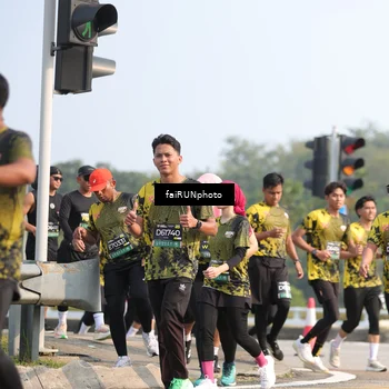 Runner Photo 6591360