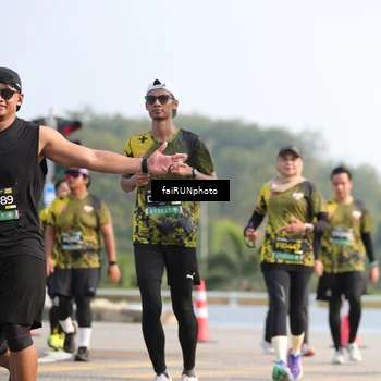 Runner Photo 6591455