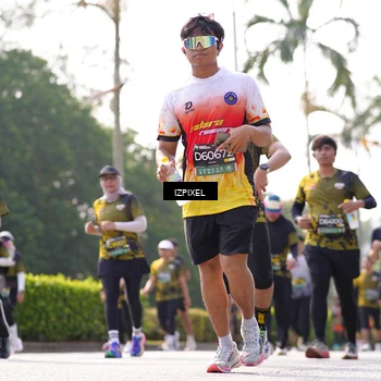 Runner Photo 6591644