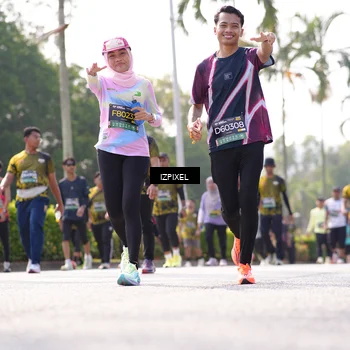Runner Photo 6591955