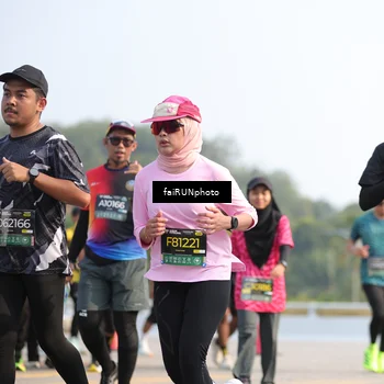 Runner Photo 6592027